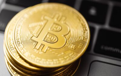 Pulso Crypto: Bitcoin Dispara com Tensões Geopolíticas e Movimentos Institucionais